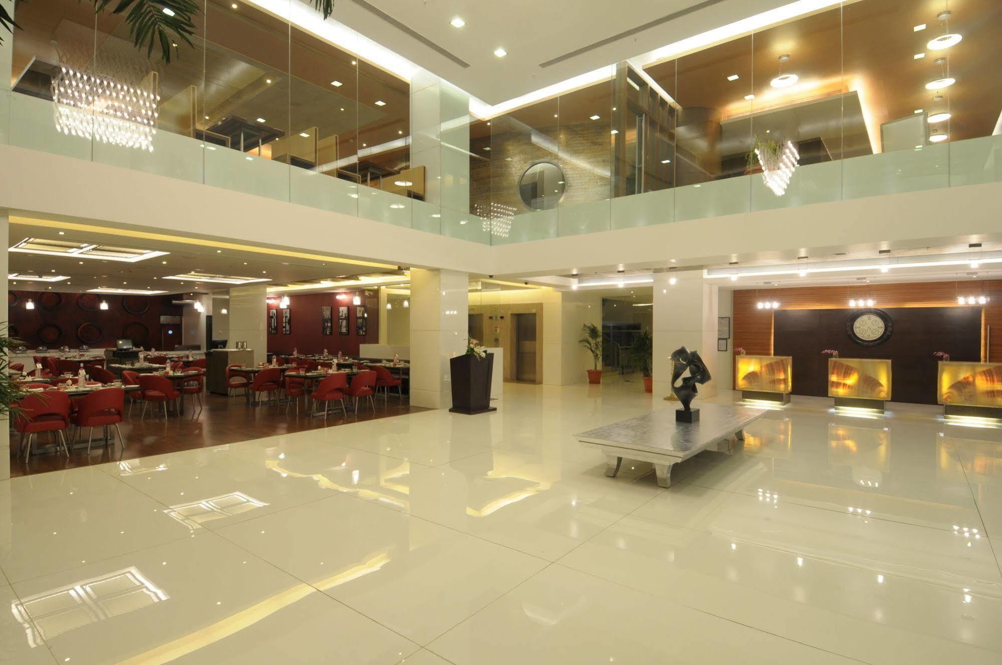 Welcomhotel By Itc Hotels, Ashram Road, Ahmedabad Exterior foto